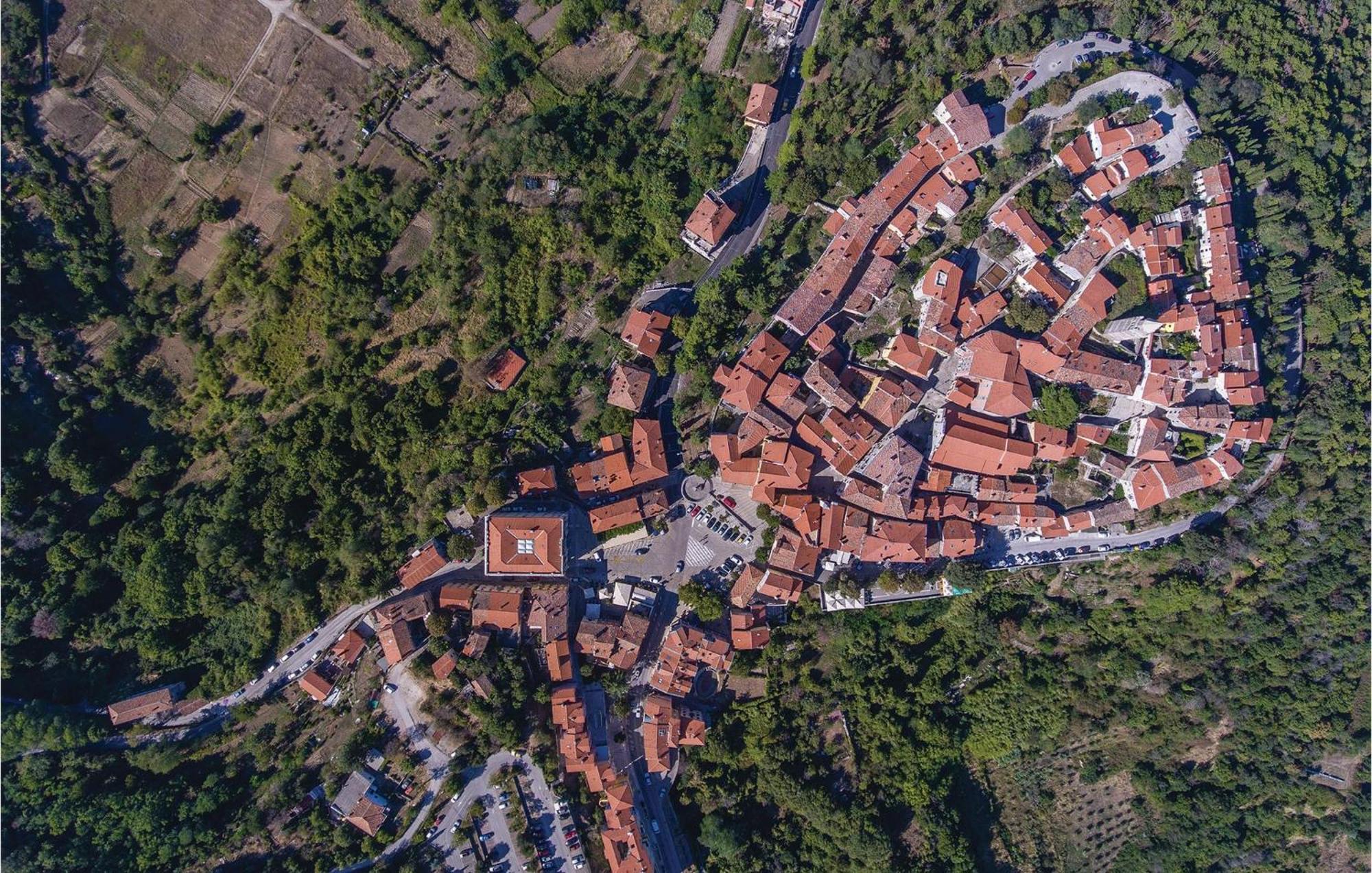 Lovely Apartment In Rabac With Kitchen Zewnętrze zdjęcie